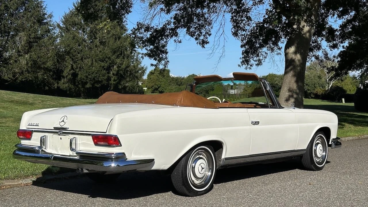1966 Mercedes-Benz W110 - Image 11 of 21