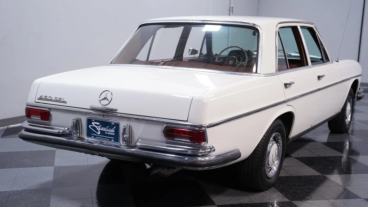 1966 Mercedes-Benz W110 - Image 11 of 12