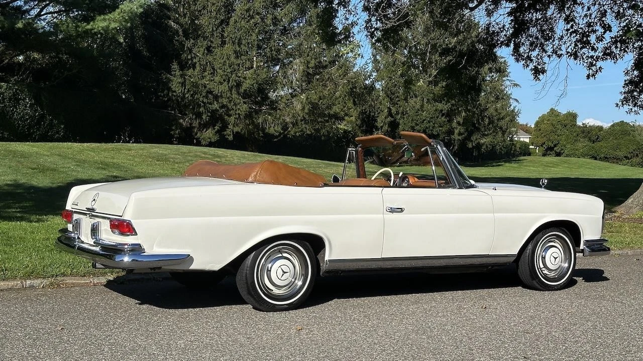 1966 Mercedes-Benz W110 - Image 10 of 21
