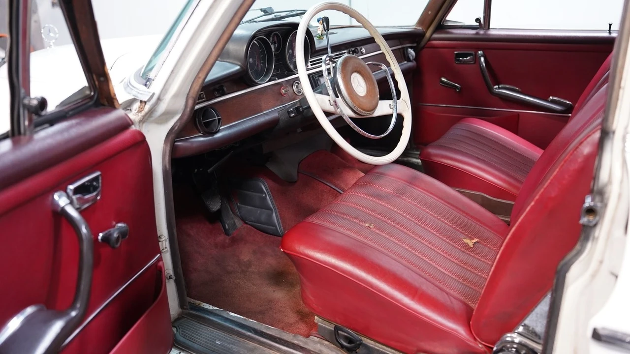 1966 Mercedes-Benz W110 - Image 5 of 12