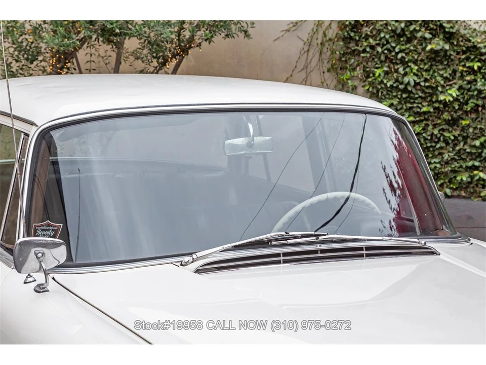 1966 Mercedes-Benz W110 - Image 9 of 31
