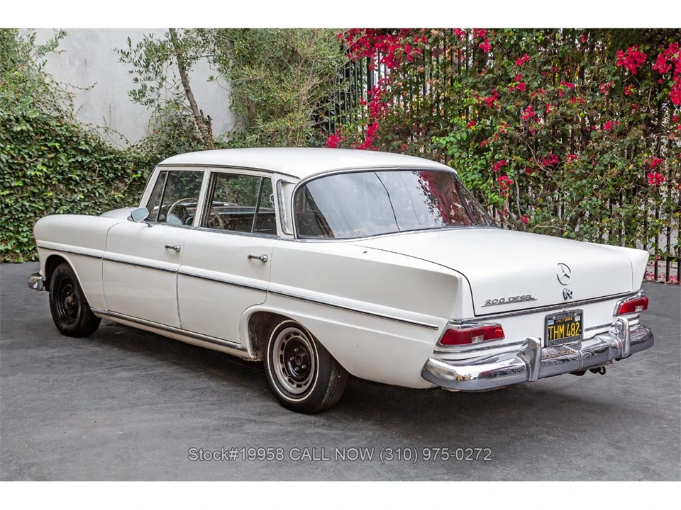 1966 Mercedes-Benz W110 - Image 7 of 31