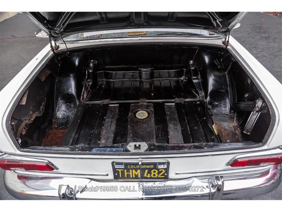 1966 Mercedes-Benz W110 - Image 28 of 31