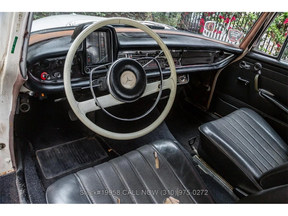 1966 Mercedes-Benz W110 - Image 16 of 31