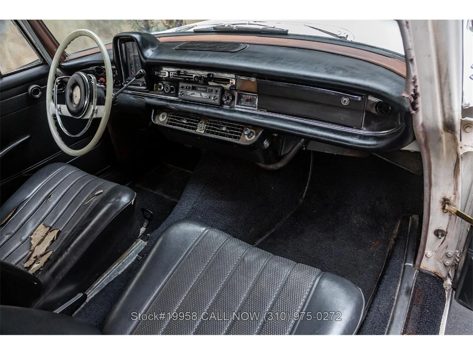 1966 Mercedes-Benz W110 - Image 24 of 31