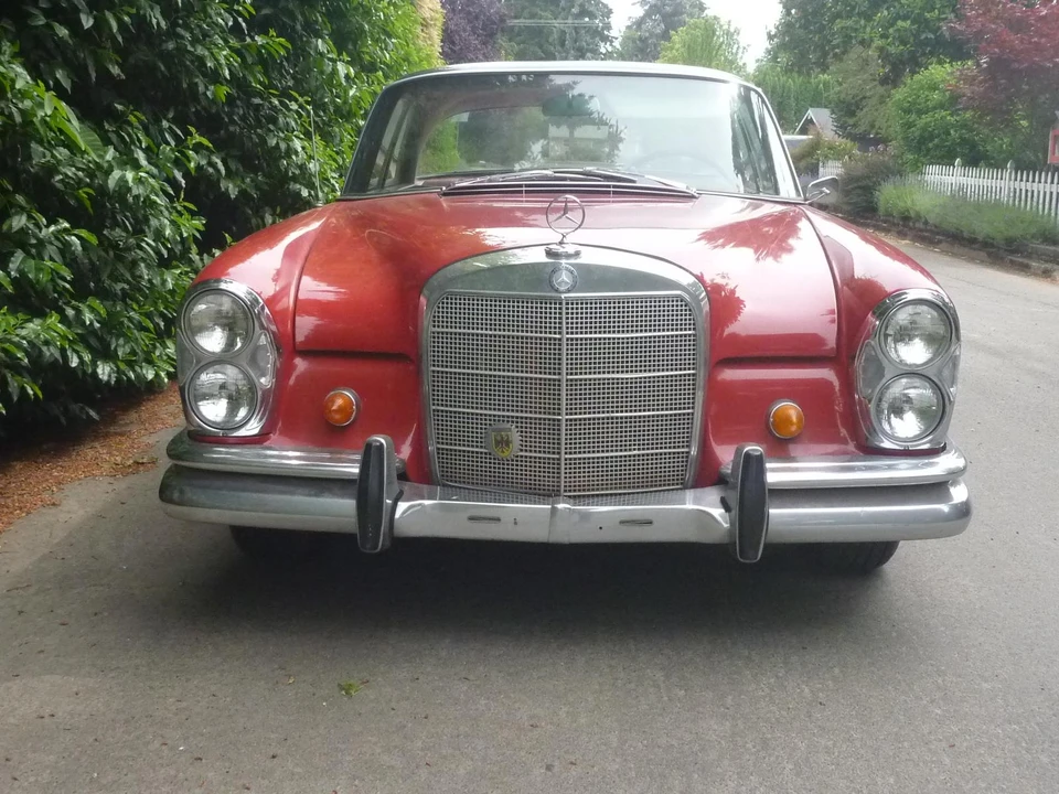 1966 Mercedes-Benz W111 Coupe - Image 3 of 31