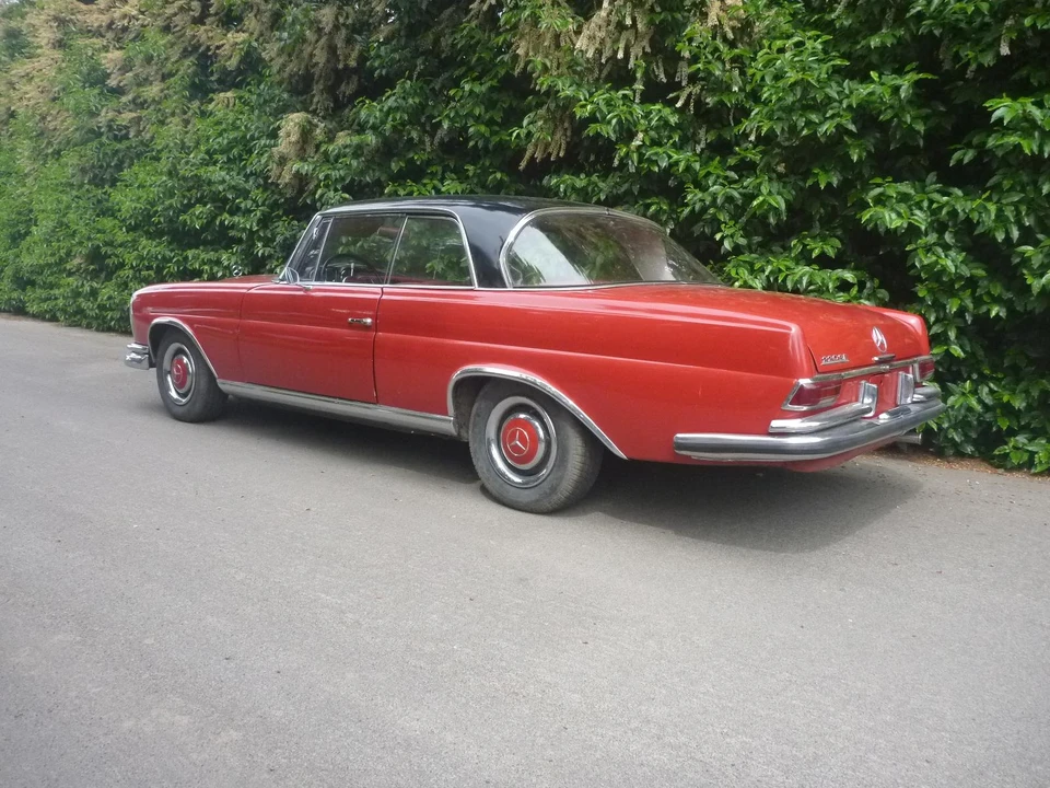 1966 Mercedes-Benz W111 Coupe - Image 10 of 31