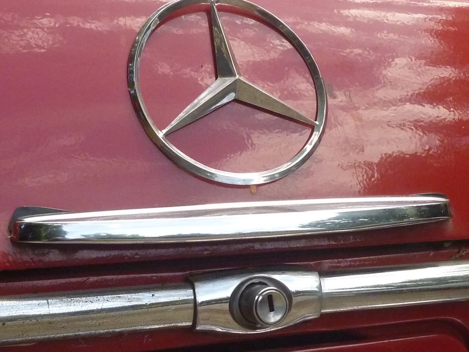 1966 Mercedes-Benz W111 Coupe - Image 21 of 31