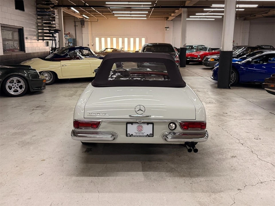 1966 Mercedes-Benz W110 - Image 16 of 31