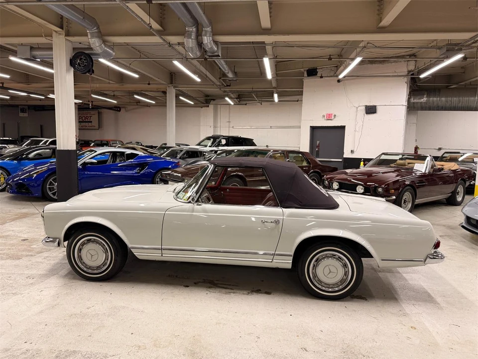 1966 Mercedes-Benz W110 - Image 25 of 31