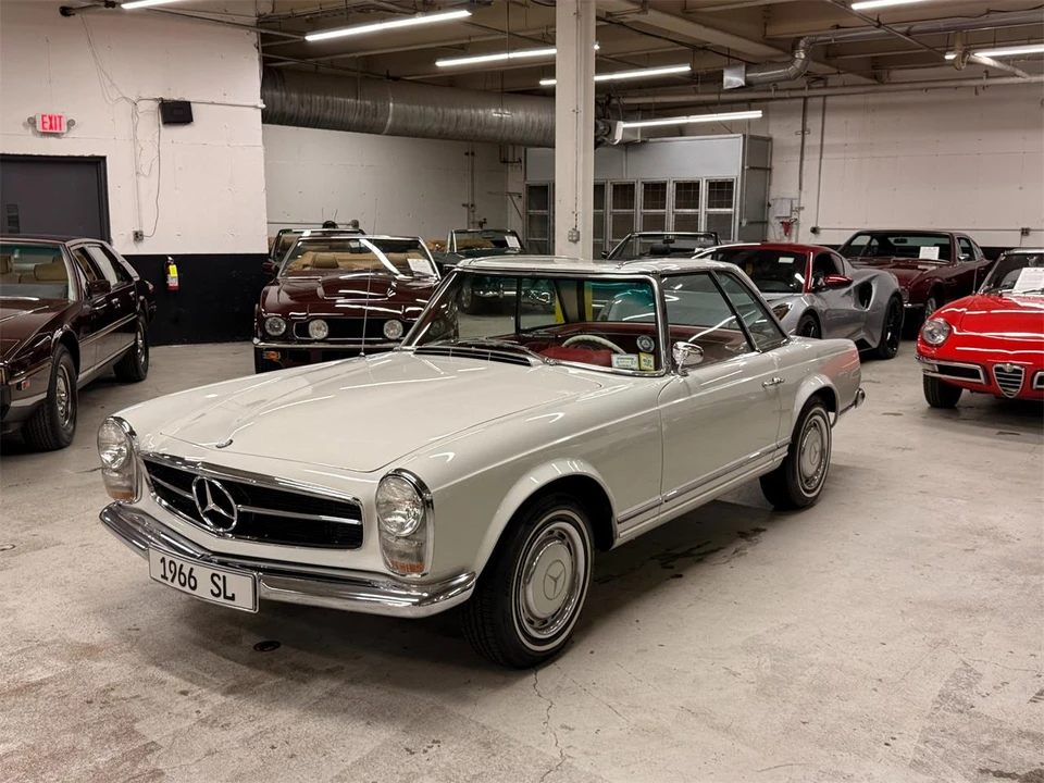 1966 Mercedes-Benz W110 - Image 9 of 31