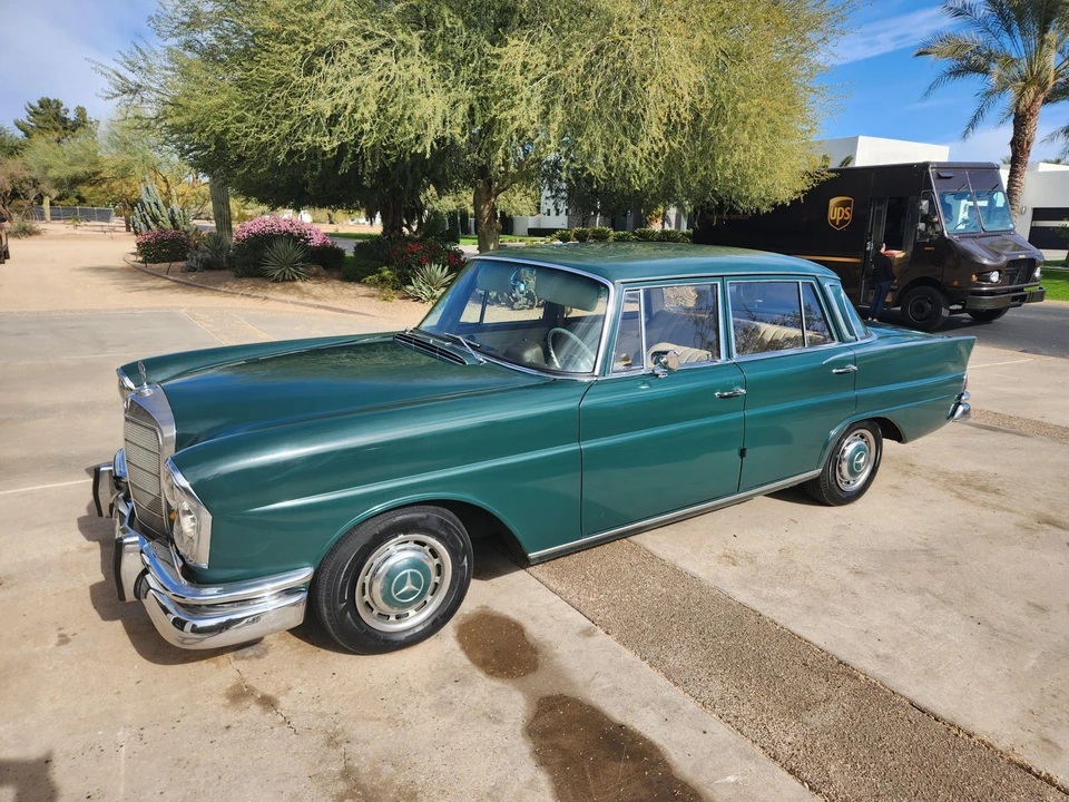 1966 Mercedes-Benz W111 Sedan - Image 6 of 31