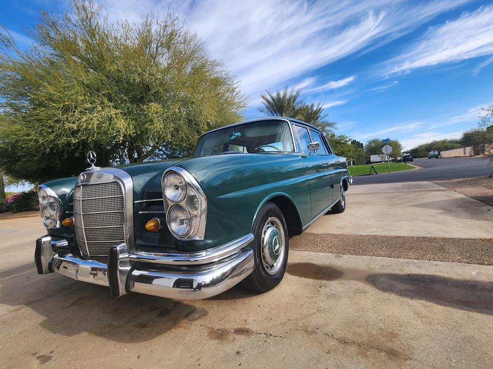 1966 Mercedes-Benz W111 Sedan - Image 3 of 31
