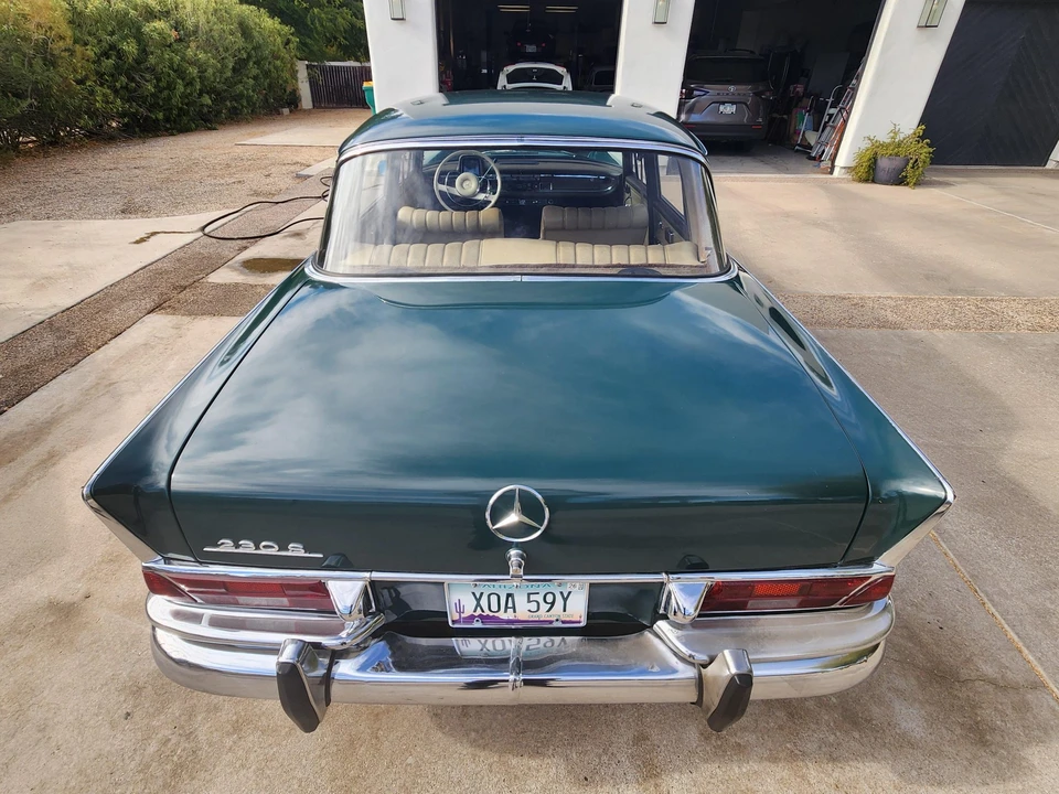1966 Mercedes-Benz W111 Sedan - Image 10 of 31