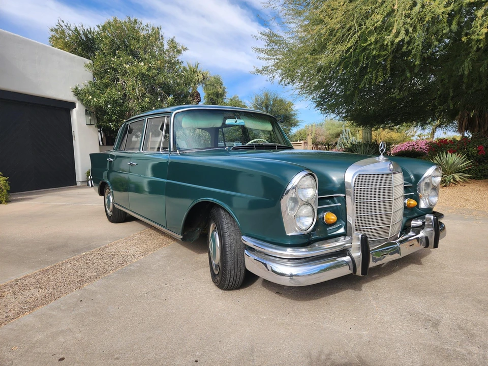 1966 Mercedes-Benz W111 Sedan - Image 16 of 31