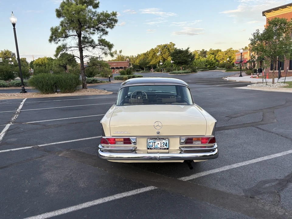 1966 Mercedes-Benz W111 Sedan - Image 19 of 31
