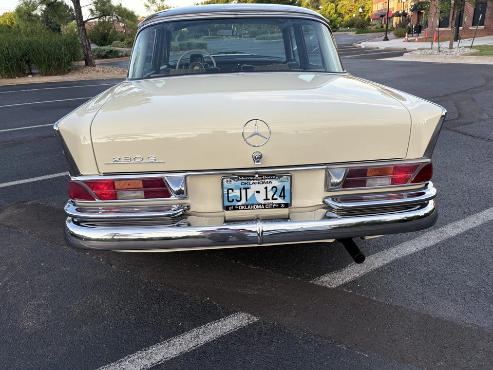 1966 Mercedes-Benz W111 Sedan - Image 14 of 31