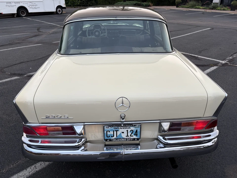 1966 Mercedes-Benz W111 Sedan - Image 16 of 31