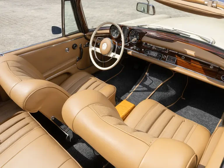 1966 Mercedes-Benz W111 Cabriolet - Image 11 of 31