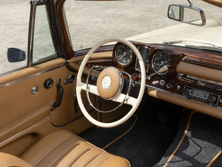 1966 Mercedes-Benz W111 Cabriolet - Image 14 of 31