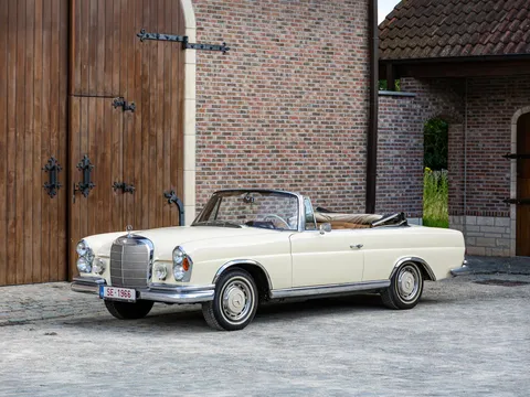 1966 Mercedes-Benz 250 SE Cabriolet