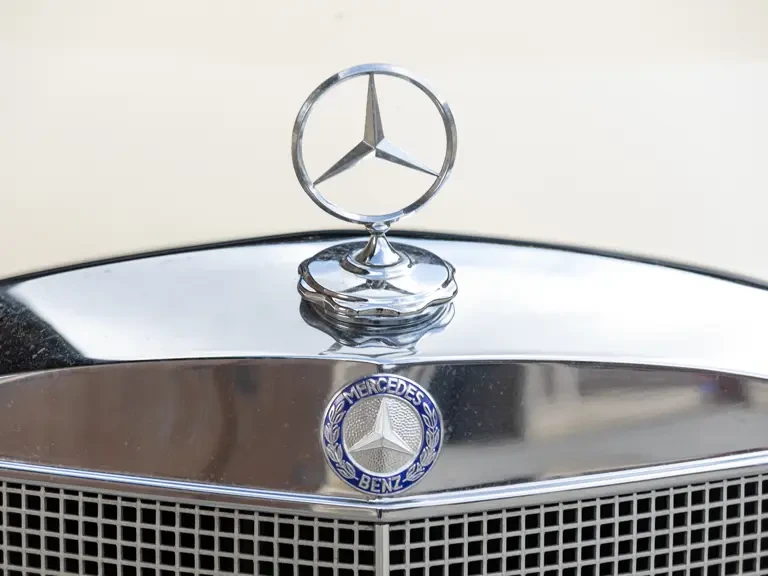 1966 Mercedes-Benz W111 Cabriolet - Image 8 of 31