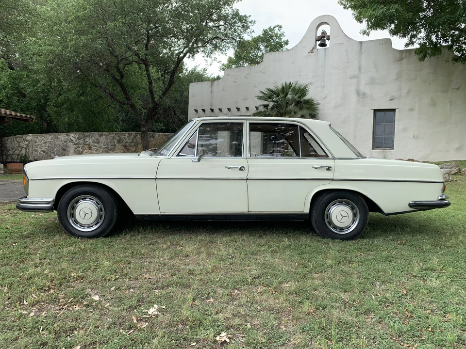 1966 Mercedes-Benz W108 & W109 - Image 6 of 31