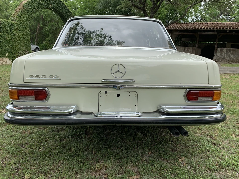 1966 Mercedes-Benz W108 & W109 - Image 10 of 31