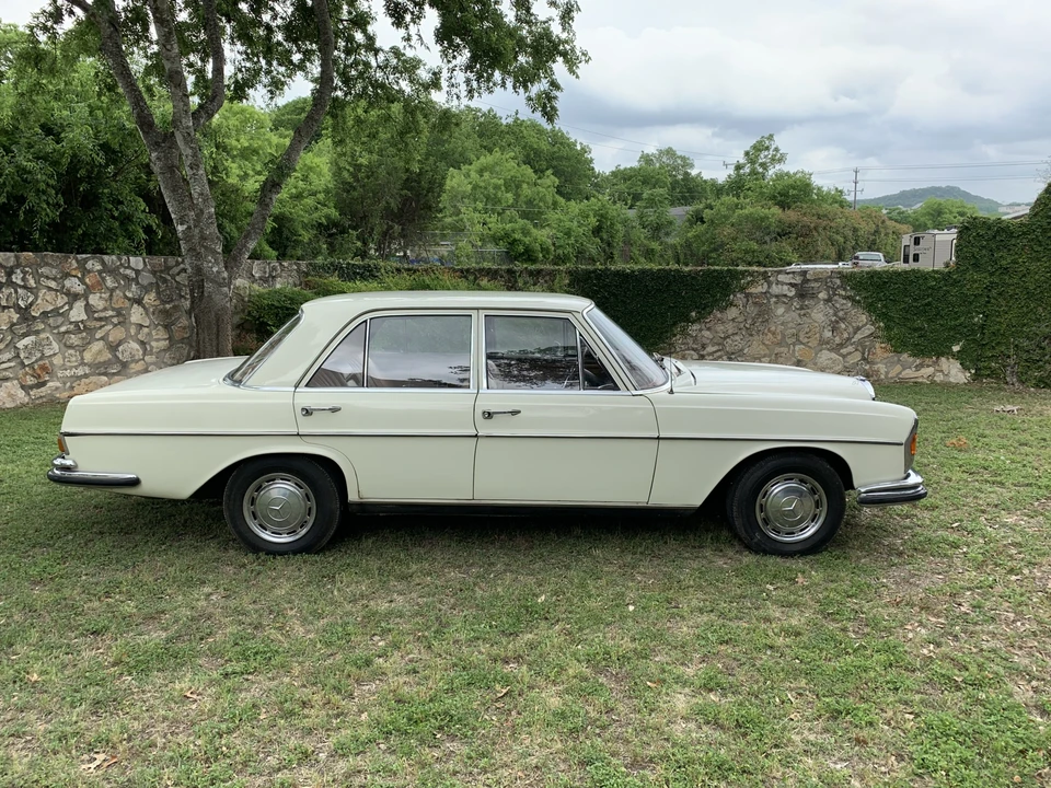 1966 Mercedes-Benz W108 & W109 - Image 14 of 31
