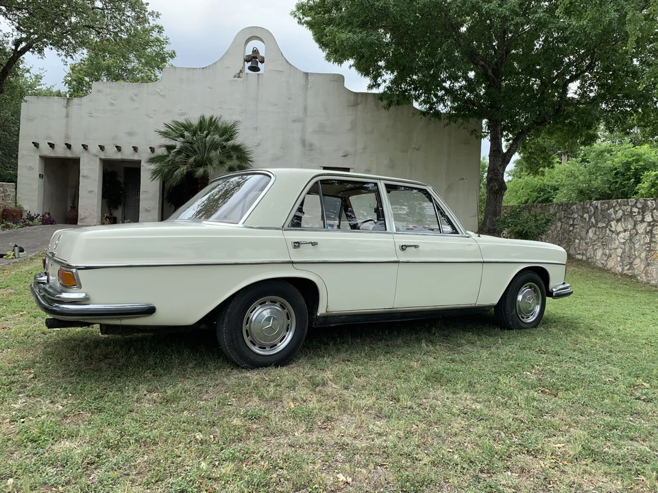 1966 Mercedes-Benz W108 & W109 - Image 12 of 31