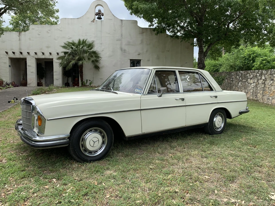 1966 Mercedes-Benz W108 & W109 - Image 4 of 31