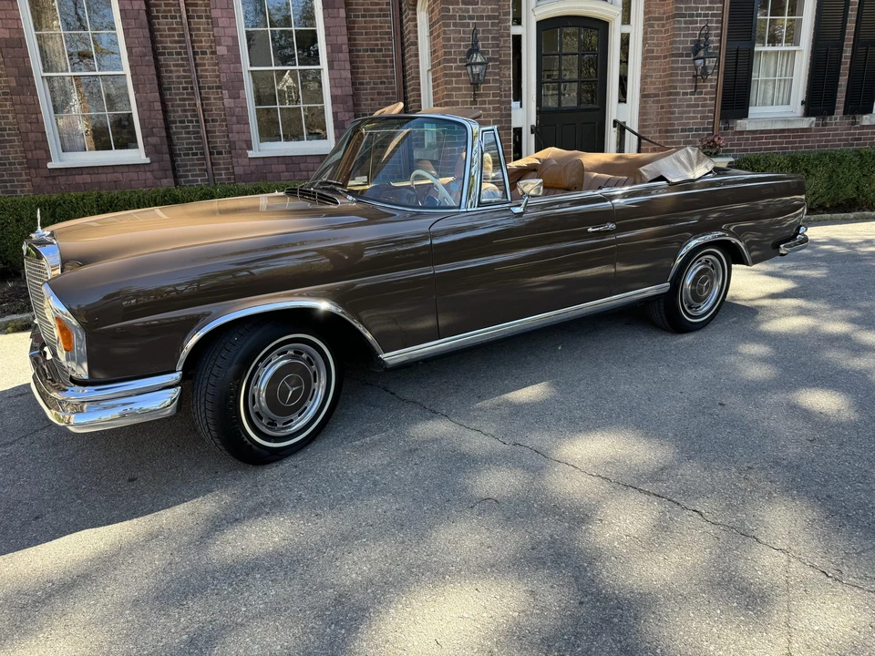 1966 Mercedes-Benz W111 Cabriolet - Image 2 of 31