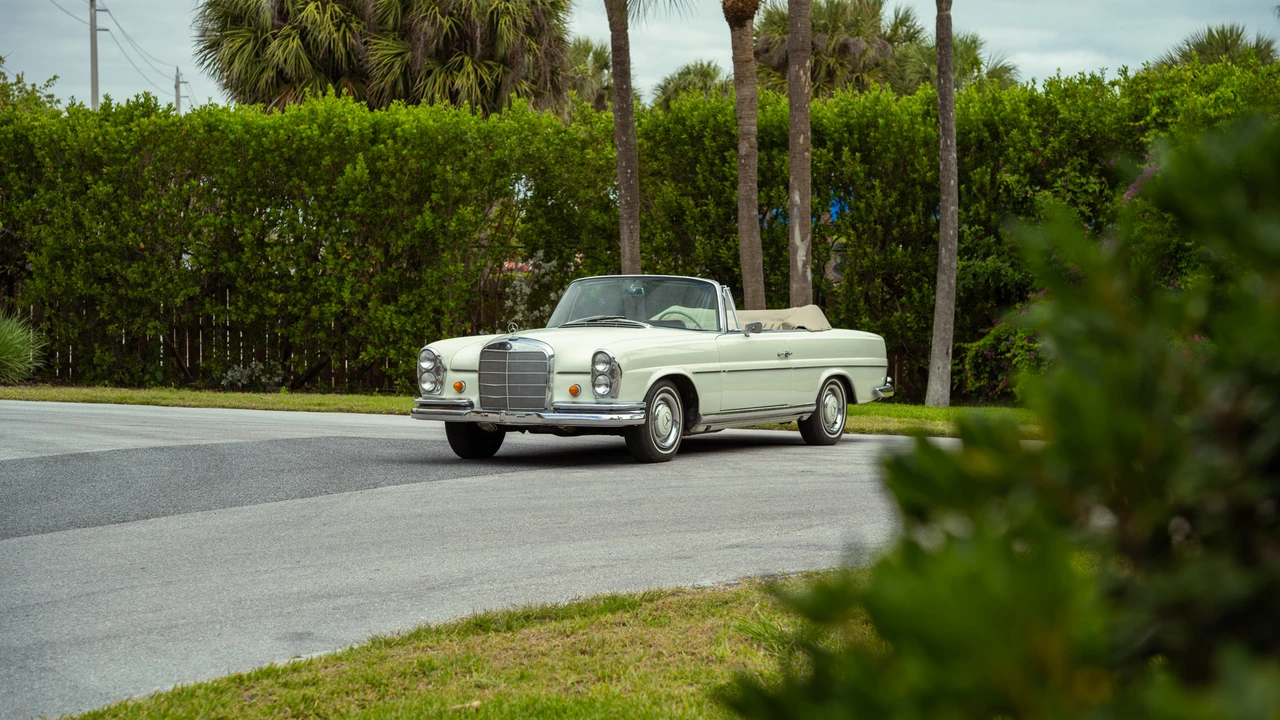 1966 Mercedes-Benz W111 Cabriolet - Image 17 of 31