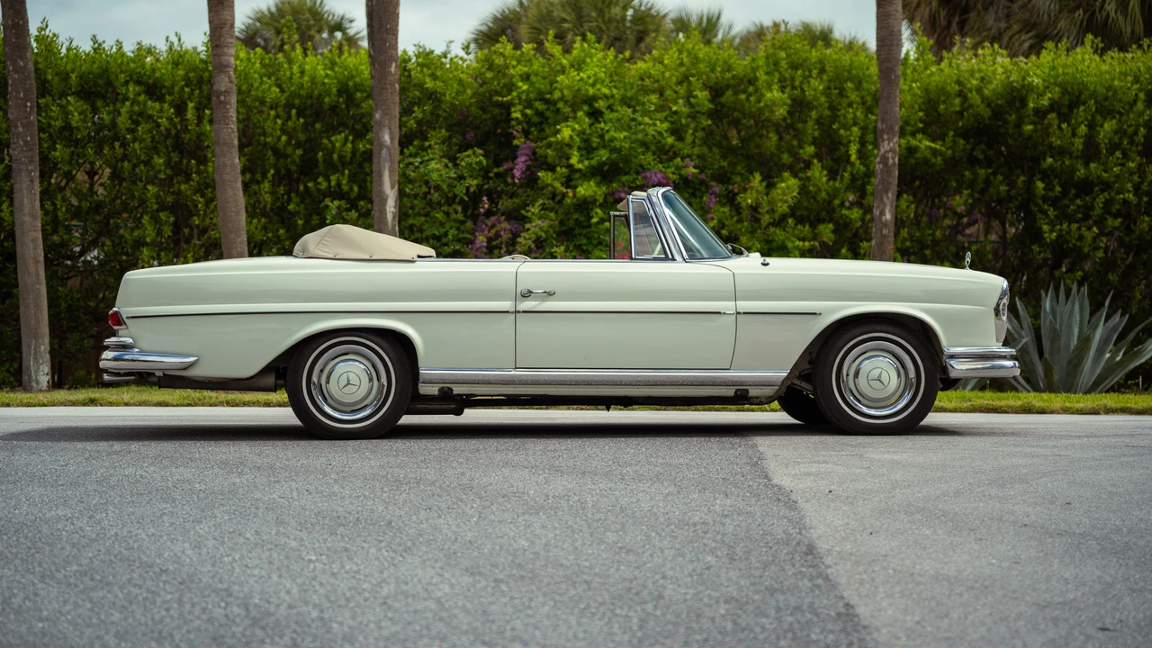 1966 Mercedes-Benz W111 Cabriolet - Image 31 of 31