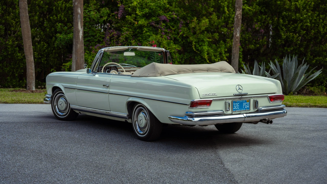 1966 Mercedes-Benz W111 Cabriolet - Image 25 of 31