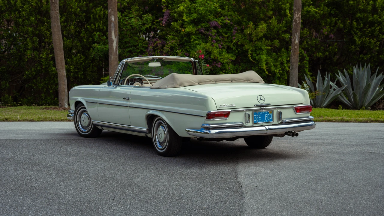 1966 Mercedes-Benz W111 Cabriolet - Image 23 of 31