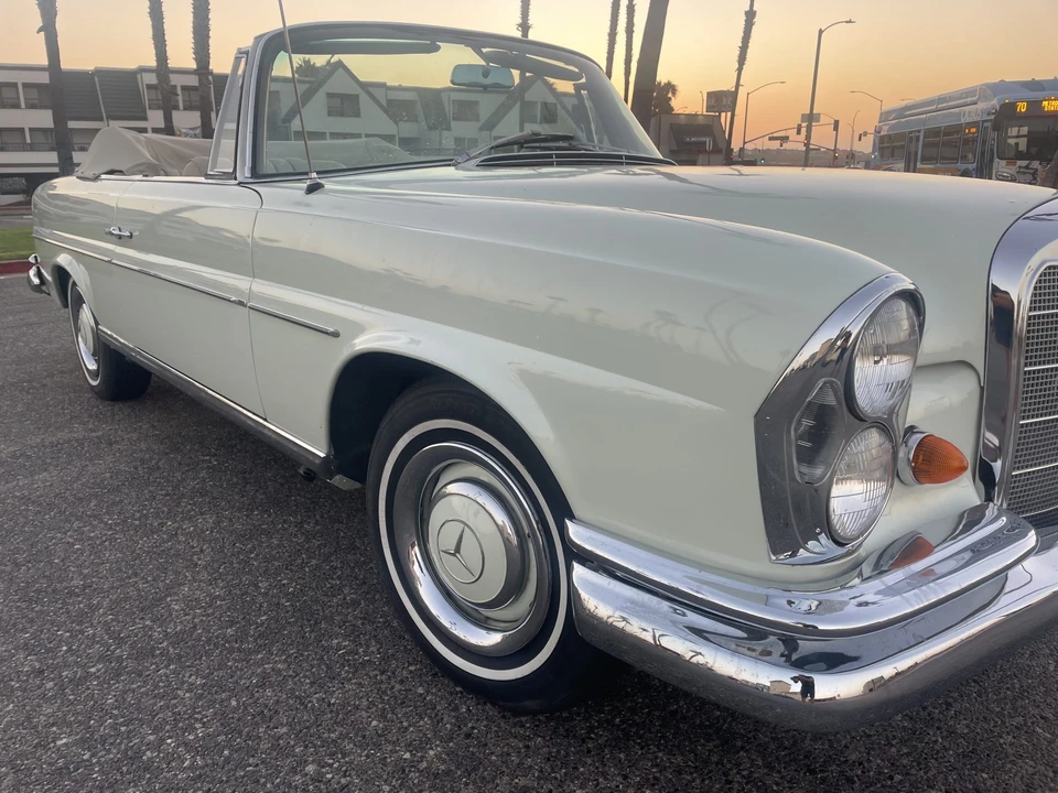 1966 Mercedes-Benz W111 Cabriolet - Image 29 of 31
