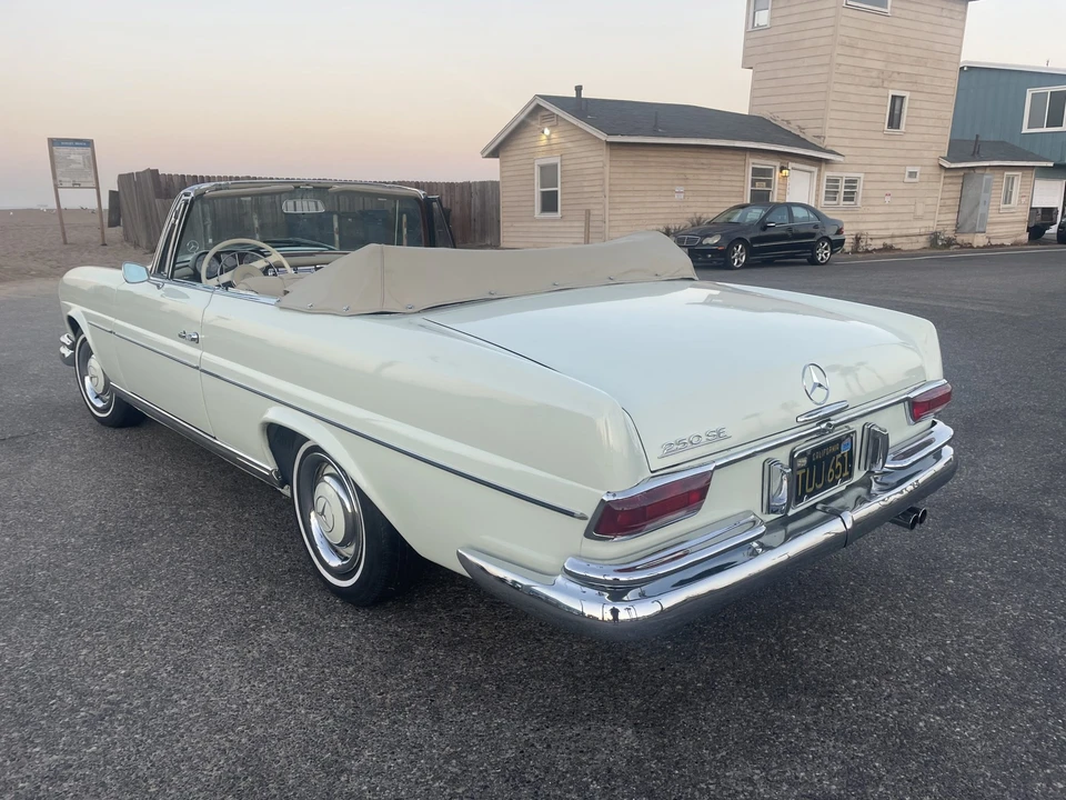 1966 Mercedes-Benz W111 Cabriolet - Image 18 of 31