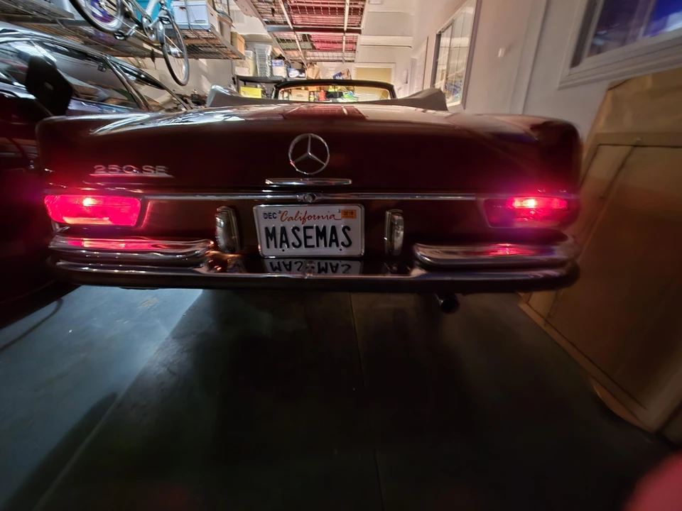 1966 Mercedes-Benz W111 Cabriolet - Image 30 of 31