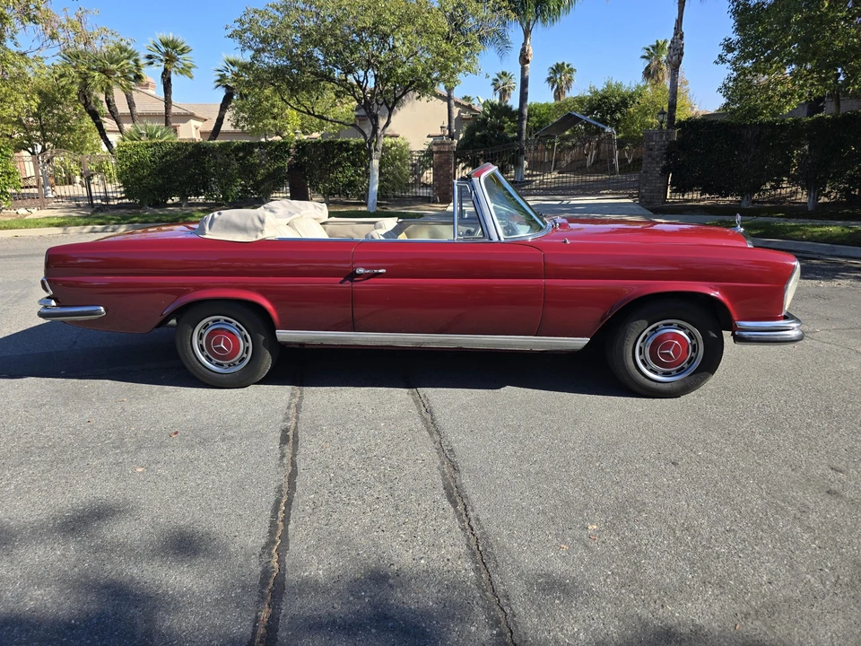 1966 Mercedes-Benz W111 Cabriolet - Image 9 of 31