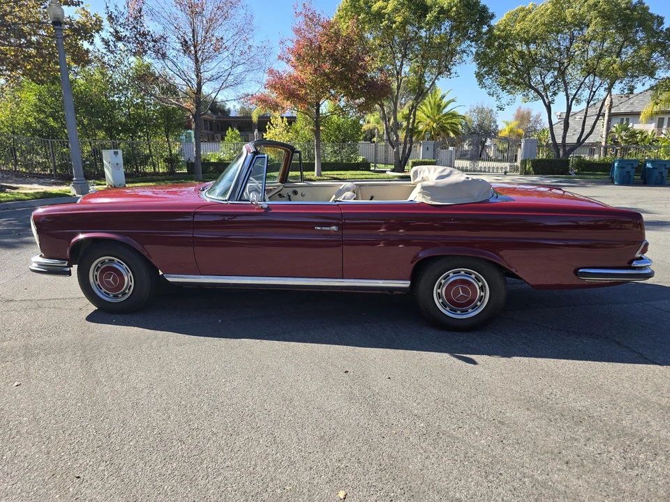 1966 Mercedes-Benz W111 Cabriolet - Image 13 of 31