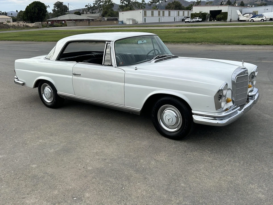 1966 Mercedes-Benz W111 Coupe - Image 10 of 31