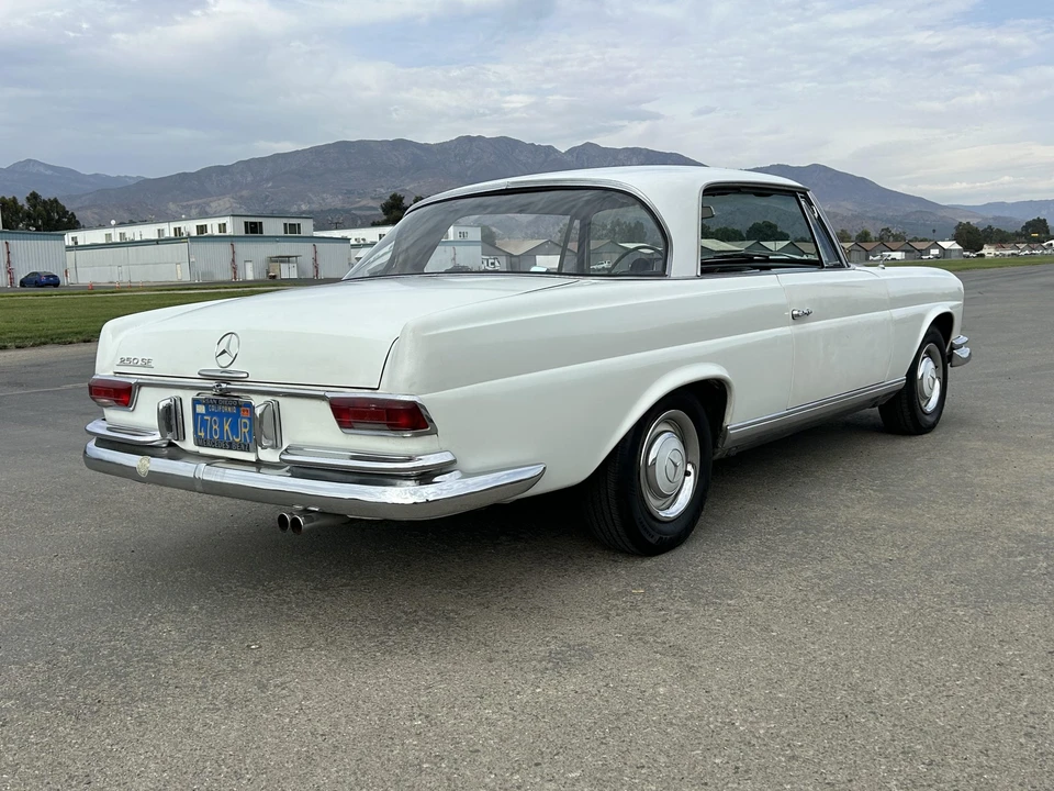1966 Mercedes-Benz W111 Coupe - Image 13 of 31