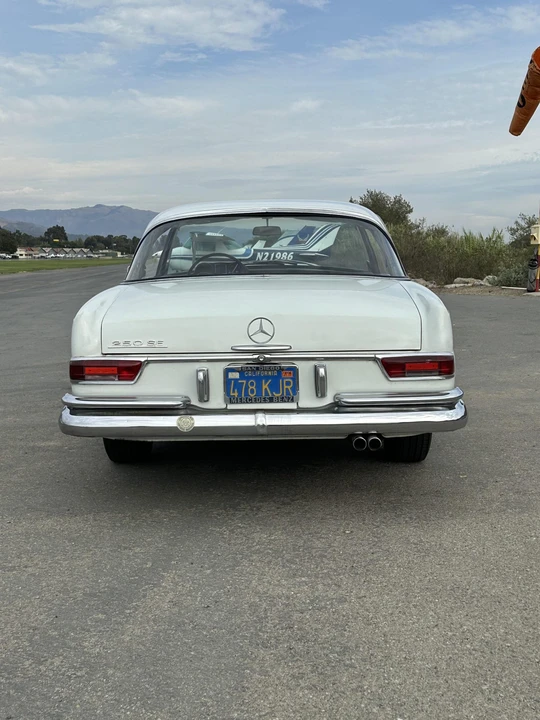 1966 Mercedes-Benz W111 Coupe - Image 17 of 31