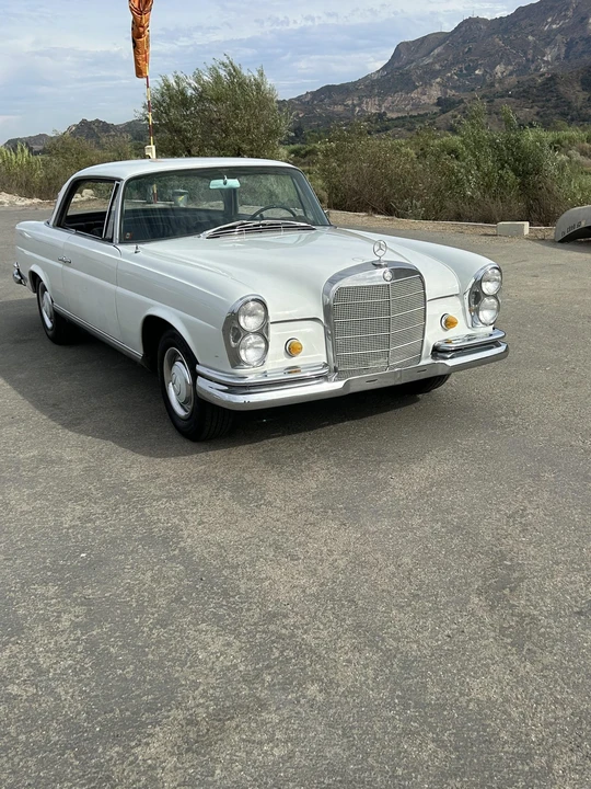 1966 Mercedes-Benz W111 Coupe - Image 7 of 31