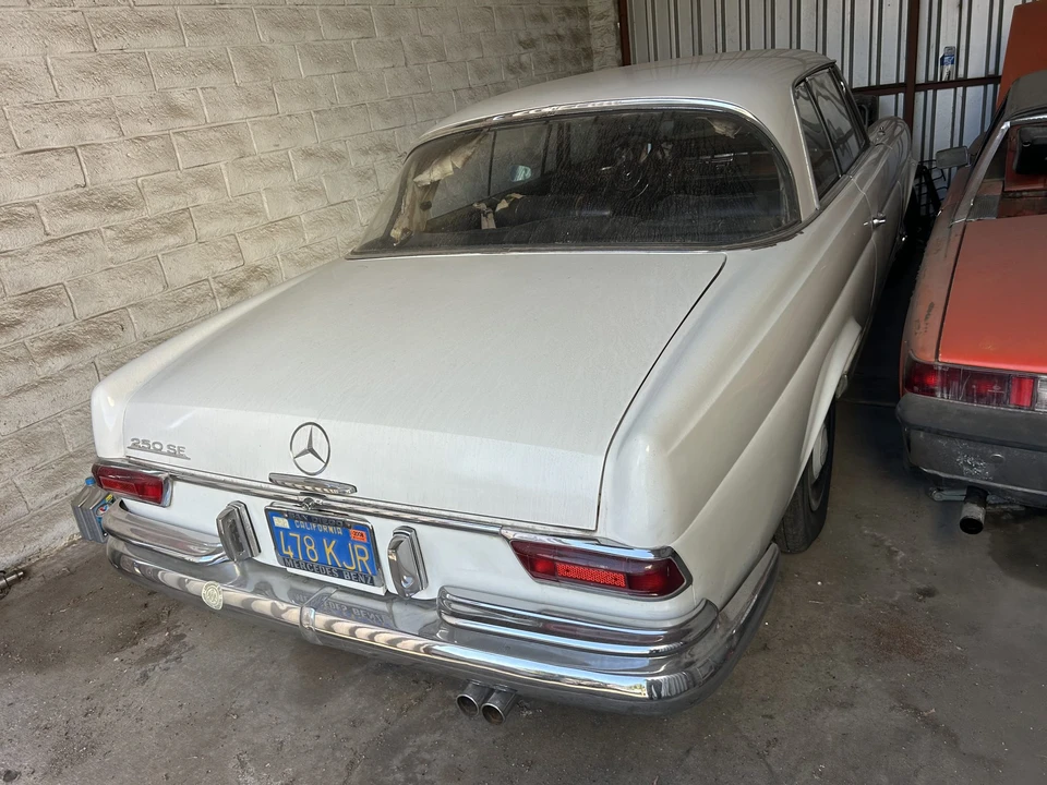 1966 Mercedes-Benz W111 Coupe - Image 15 of 31