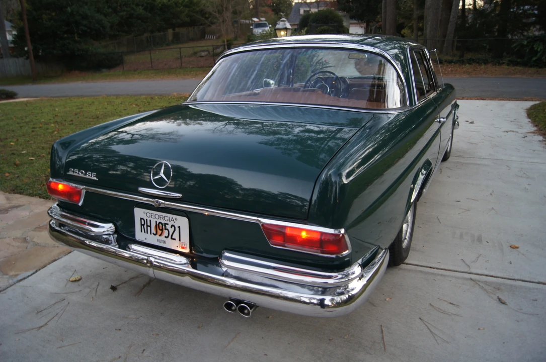 1966 Mercedes-Benz W111 Coupe - Image 18 of 31