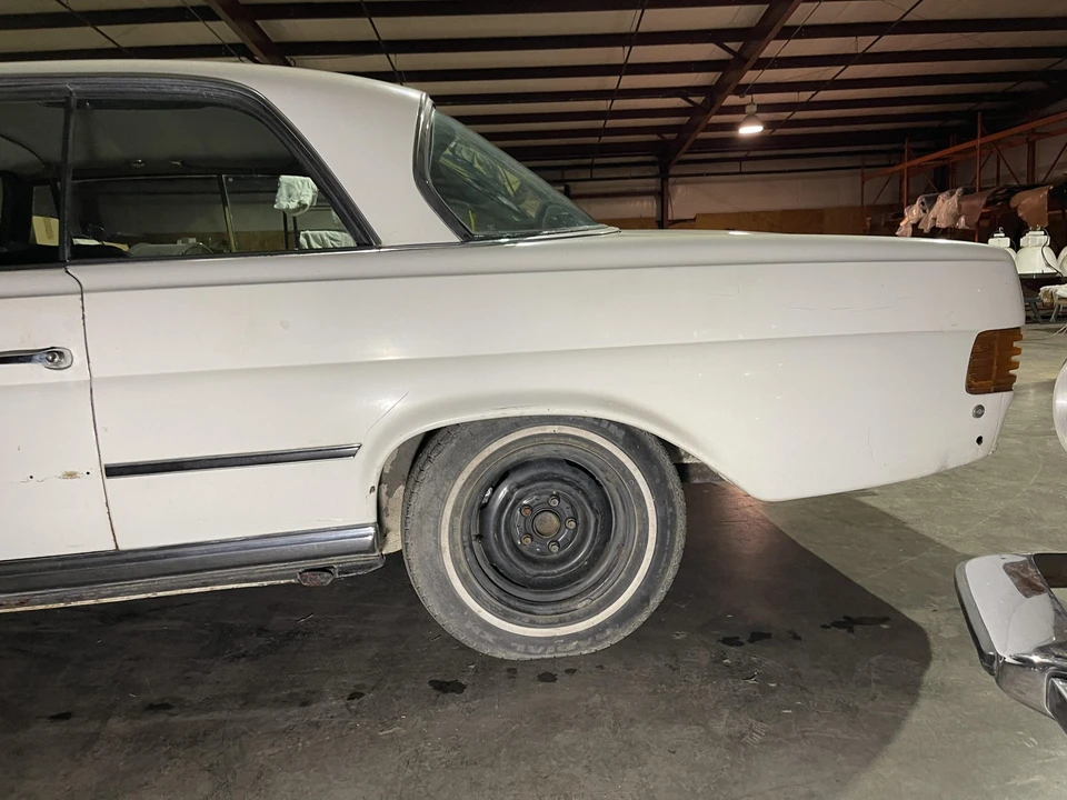1966 Mercedes-Benz W111 Coupe - Image 30 of 31