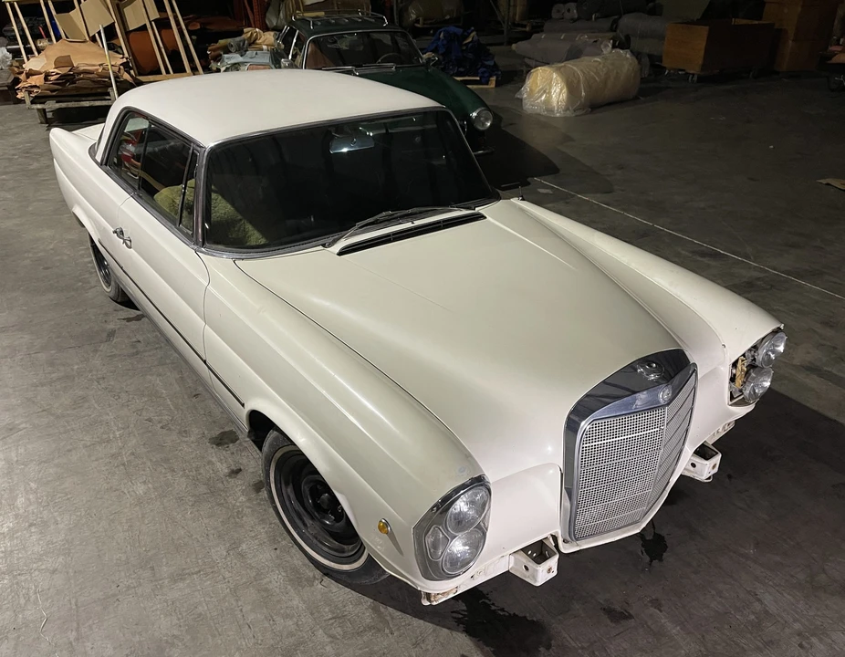 1966 Mercedes-Benz W111 Coupe - Image 4 of 31