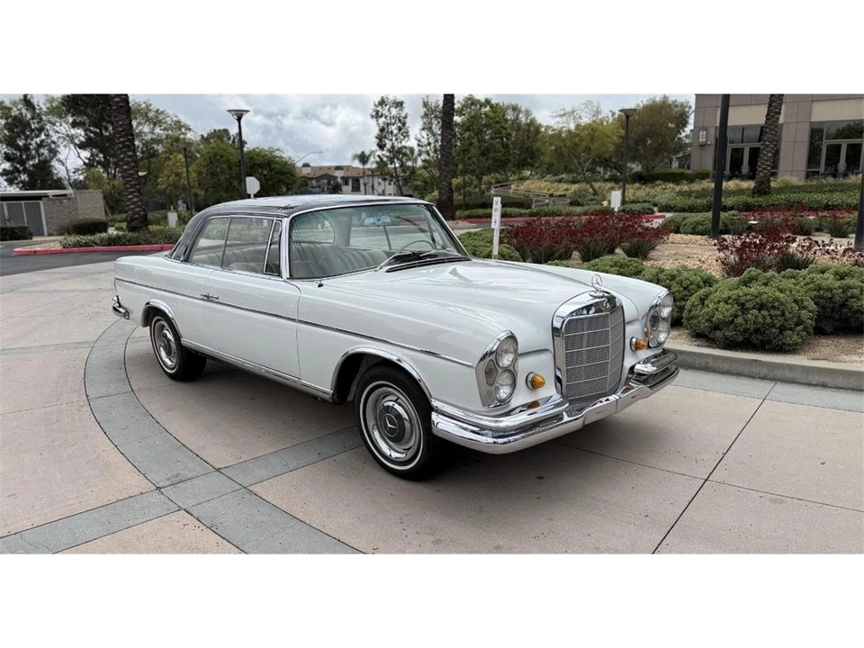 1966 Mercedes-Benz W112 - Image 3 of 23